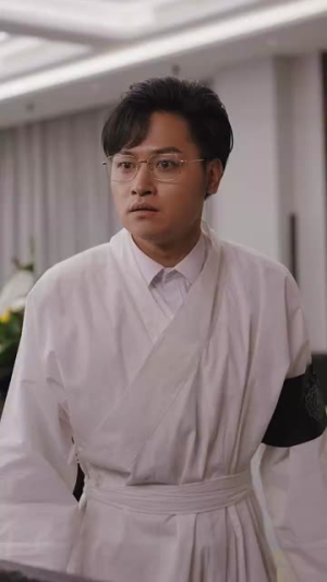 身份曝光后，不孝子痛哭流涕（66集）好看的短剧推荐