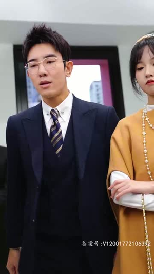 2.顶级练习生！夫人要出道（99集）热门短剧又来了