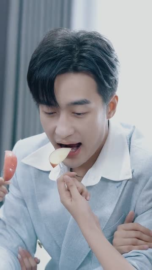 透视狂少（71集）解说文案