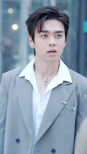 物价贬值,我穿回来后带飞全家&物价贬值我穿回来后带飞全家(74集) 物价贬值,我穿回来后带飞全家&物价贬值我穿回来后带飞全家(74集)免费看全集