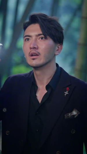 巨鳄惊魂 (50集) 沈建&刘杰看精彩短剧