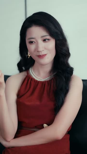 我,冒牌少爷,继承遗产(66集) 我,冒牌少爷,继承遗产(66集)热播短剧重燃