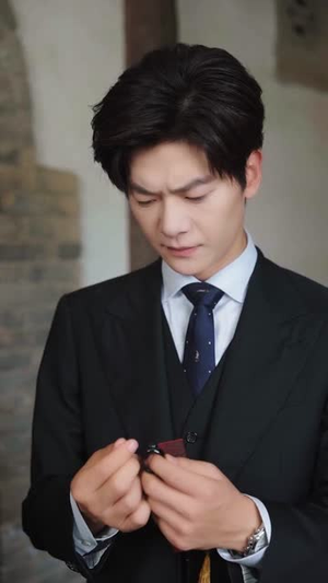 玉石之王我的透视能捡漏（80集）短剧追不停