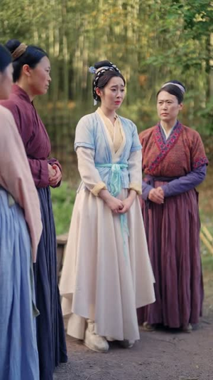 开局一间破草屋,我靠养娃系统致富(62集) 开局一间破草屋,我靠养娃系统致富(62集)夸克网盘在线看