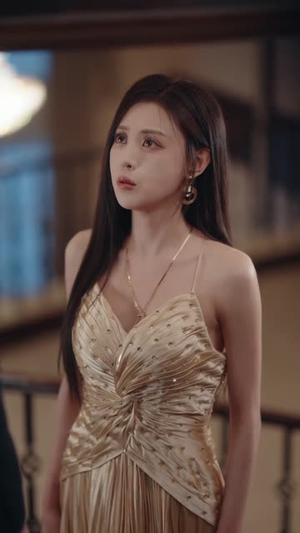 她藏起了倾城貌（60集）一起看短剧