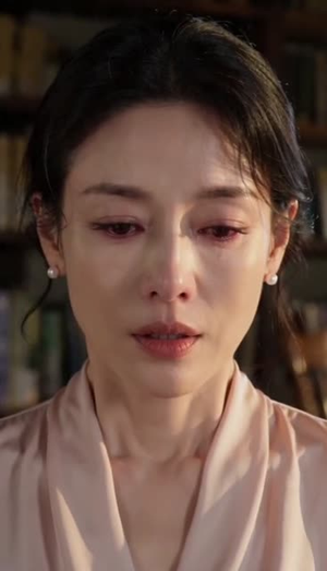 母亲的葬礼,他的背叛(75集) 母亲的葬礼,他的背叛(75集)每日短剧追不停