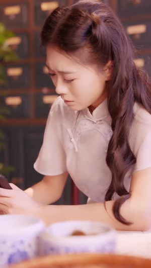 少帅,少夫人她换芯归来(74集) 少帅,少夫人她换芯归来(74集)分享好看短剧