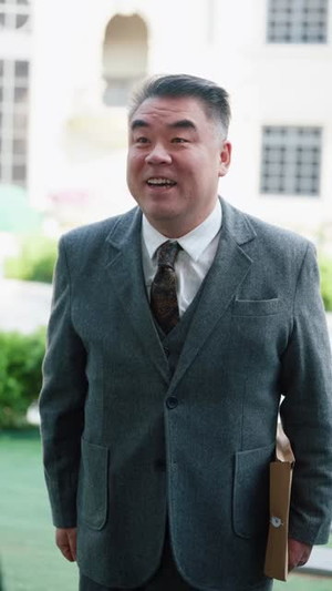 生活费八百,游戏商城养我(76集) 生活费八百,游戏商城养我(76集)火爆短剧热播中