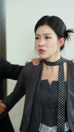 化身窑洞女工，我掀开真相（60集）零花钱看整部剧