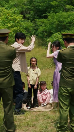 重生83:我能契约百兽(80集) 重生83:我能契约百兽(80集)免费热门短剧