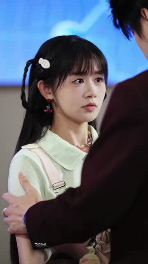 后爸后哥托举,孤女震惊医学界(81集) 后爸后哥托举,孤女震惊医学界(81集)直接追到结尾