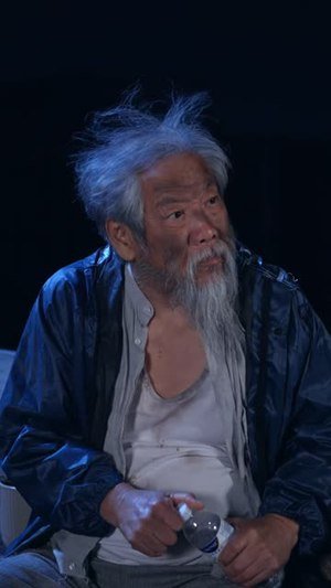 给流浪汉带了份盒饭,他让我明天别上班(54 集) 给流浪汉带了份盒饭,他让我明天别上班(54 集)免费看全网短剧