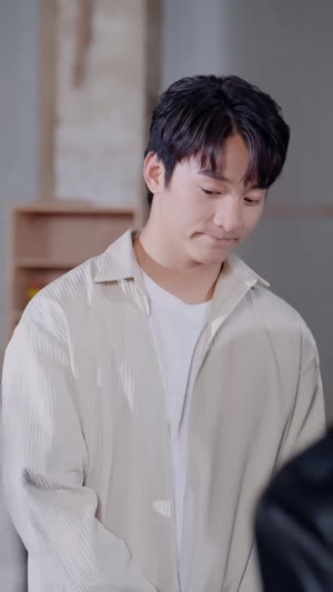 无黑(64 集) 无黑(64 集)爆火短剧追不停