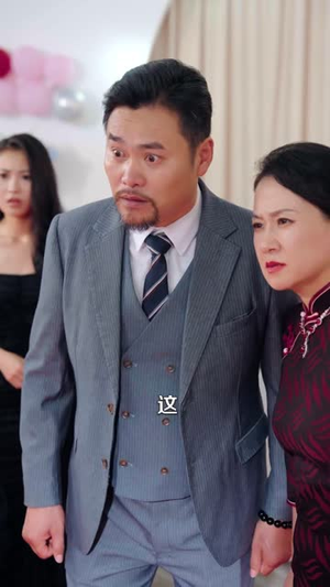 落水后全家认错了女儿(43 集) 落水后全家认错了女儿(43 集)分享热门短剧